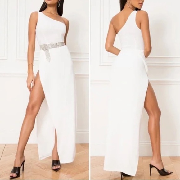 superdown Dresses & Skirts - Superdown NWT Karlee White One Shoulder Engagement Wedding Maxi Dress Small